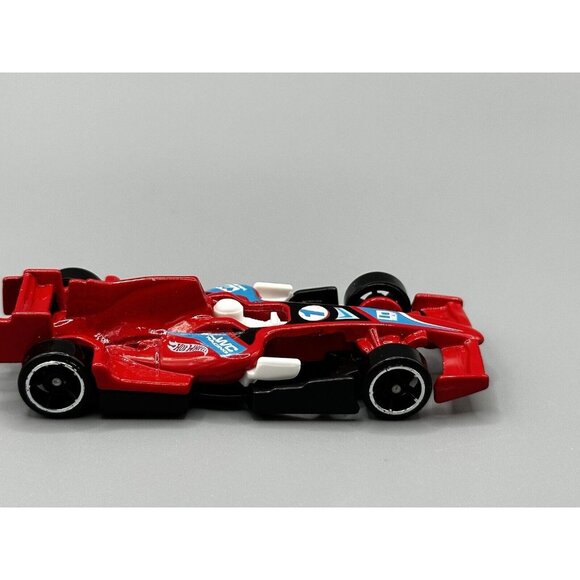 2013 HOT WHEELS F1 Racer #1 Track Aces Red Made in Malaysia 1186 MJ I NL Mattel - Picture 3 of 8